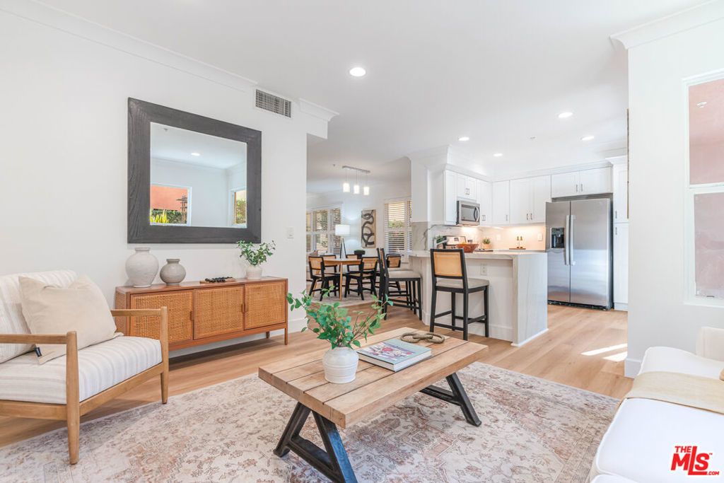 6020 Seabluff Drive # 114, Playa Vista