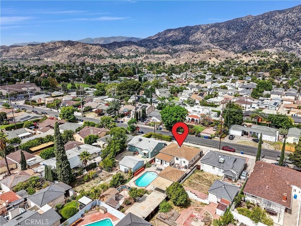 7832 Hillrose, Sunland