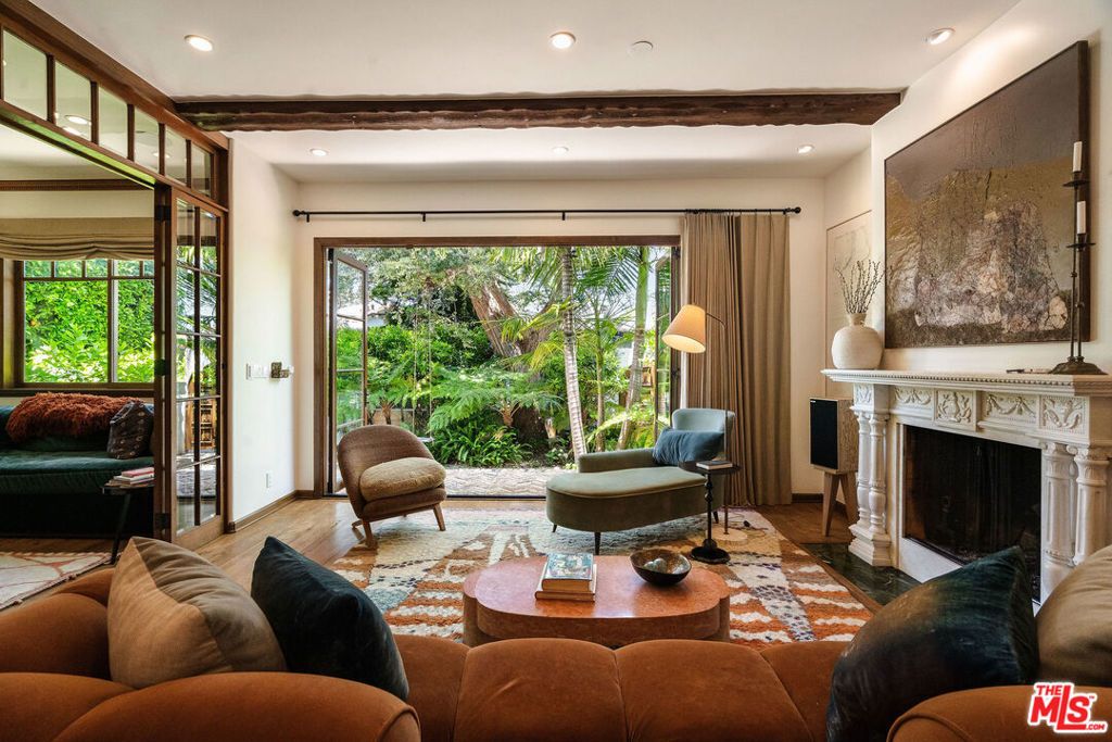 1623 Crescent Place, Venice