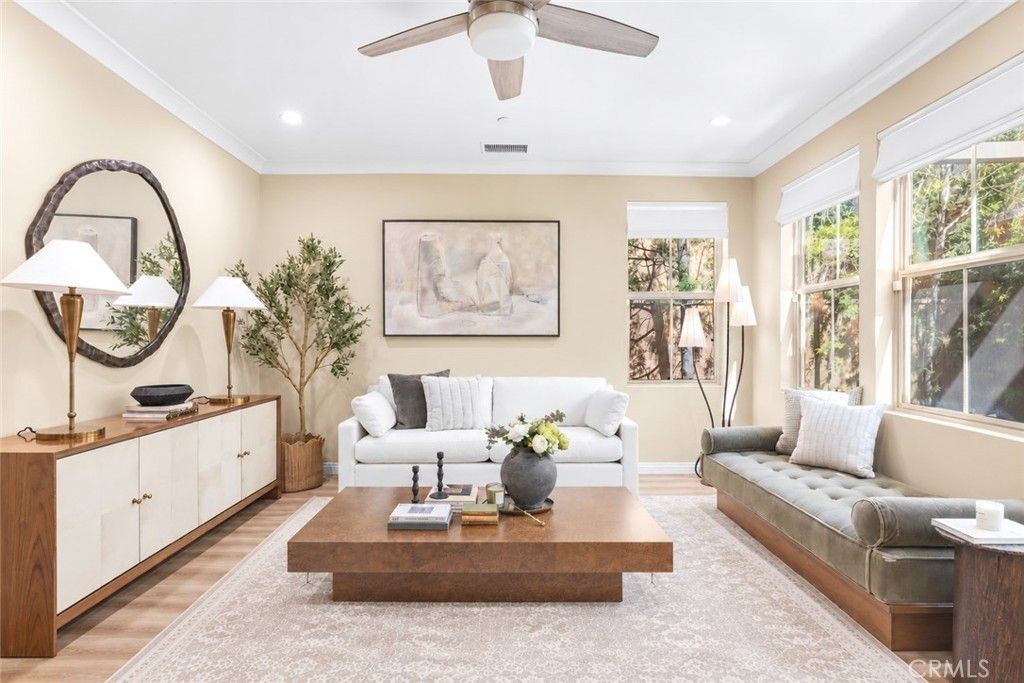 30 Larkfield, Irvine