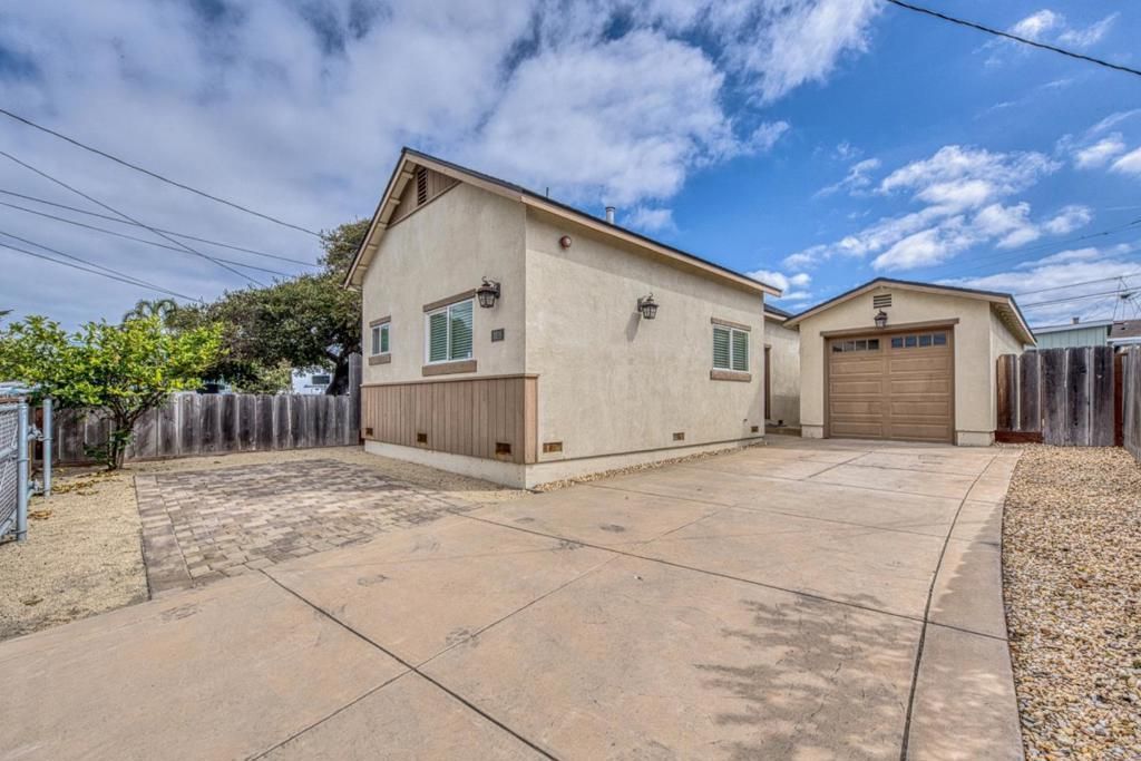 1816 Baker Street, Seaside