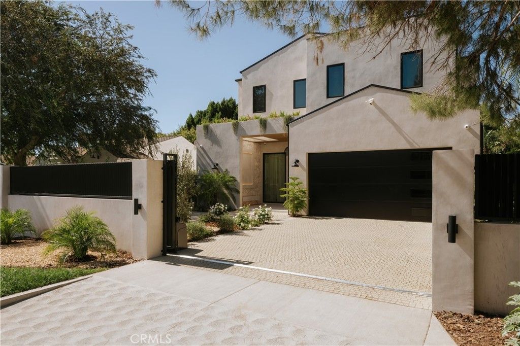 14755 Hesby Street, Sherman Oaks