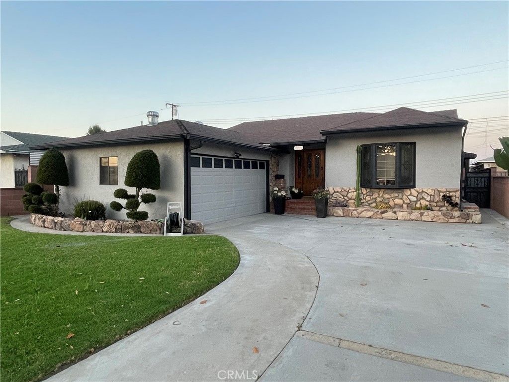 13812 Bechard Ave., Norwalk