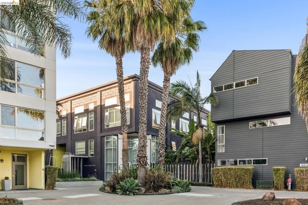 1255 Pine St, Oakland