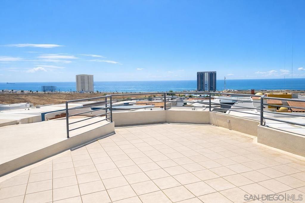 1532 Caballito Del Mar, 