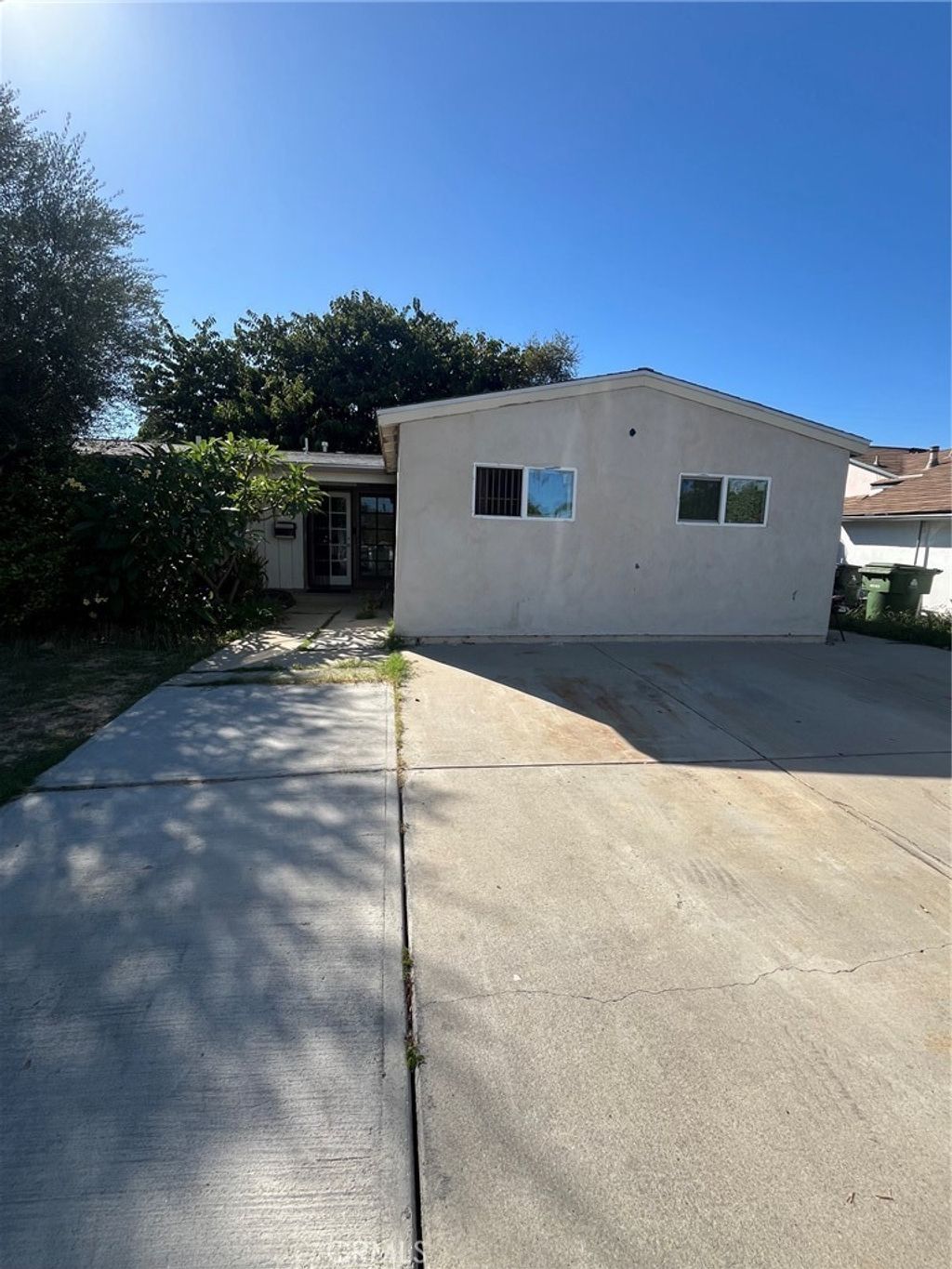 6929 Calvin, Reseda
