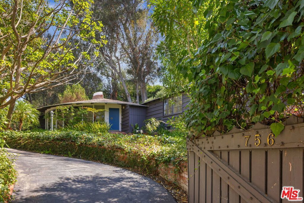 756 Kingman Avenue, Santa Monica