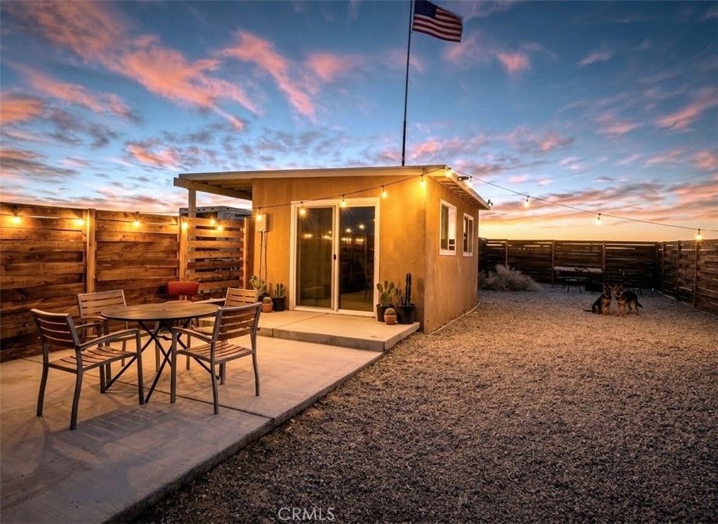 19 Easy Street, 29 Palms