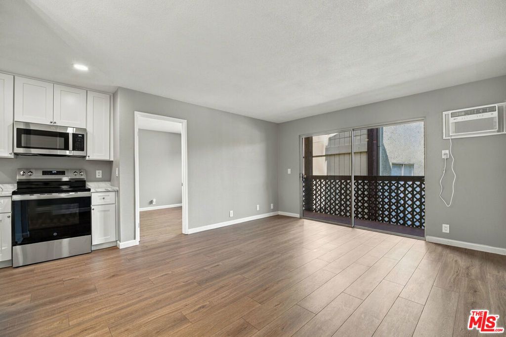 5840 Benner Street # 205, Los Angeles