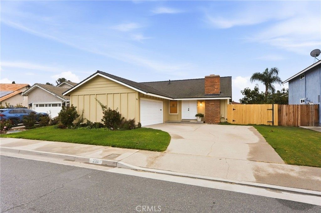 226 Plum, Brea