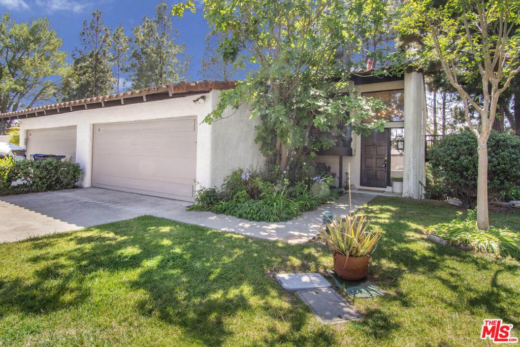 8 Aspen Way, Rolling Hills Estates