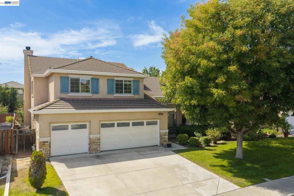 2016 Asilomar Dr, Antioch