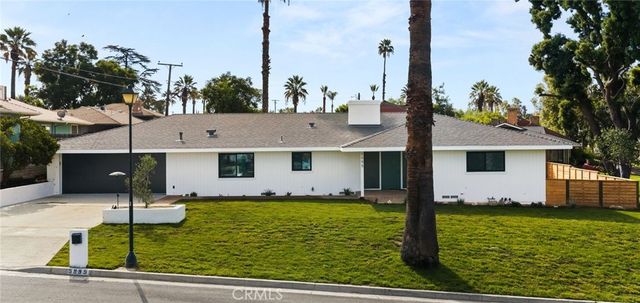 5995 Londonderry Drive, Riverside