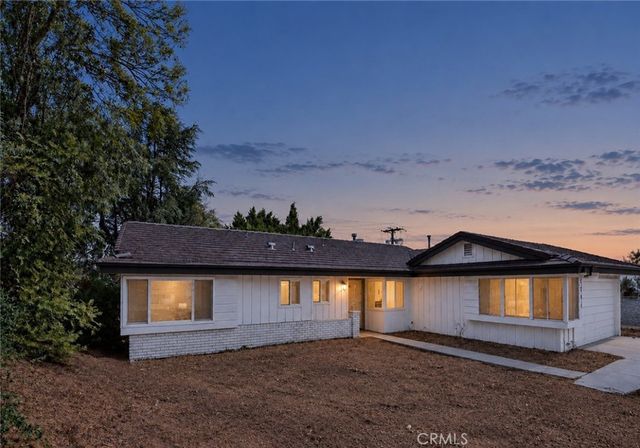 6301 Avenue De Palma, Jurupa Valley