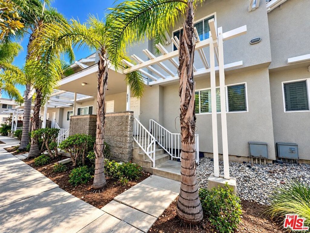 627 W Regent Street, Inglewood