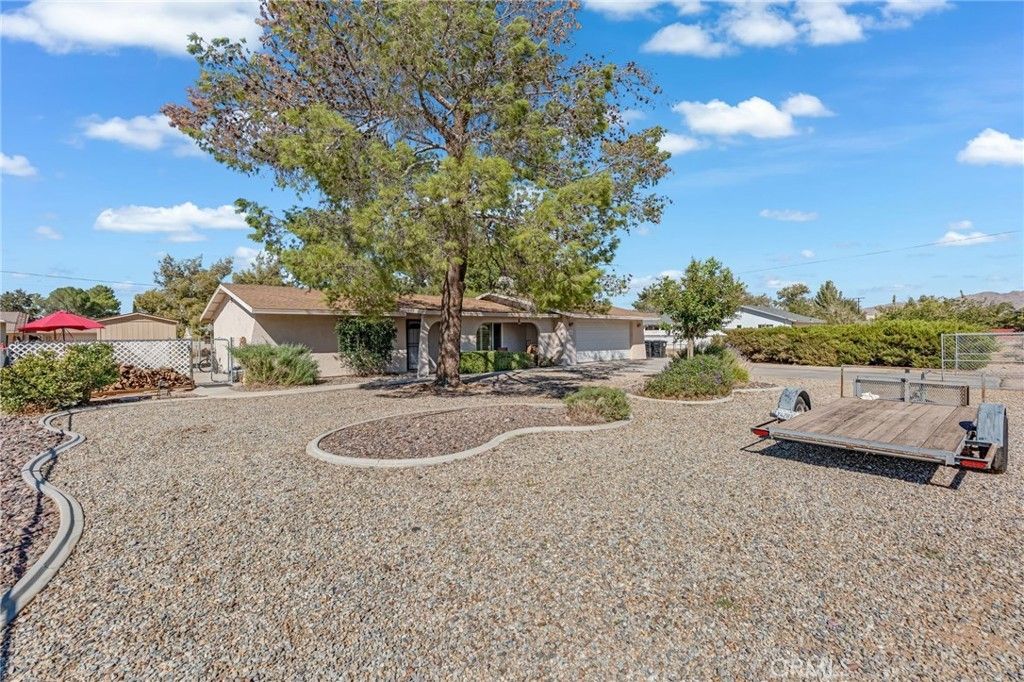 22272 Klickitat Avenue, Apple Valley