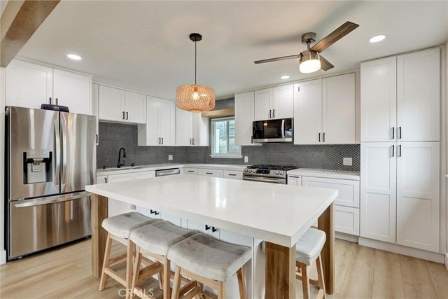33288 Landerville, Lake Elsinore