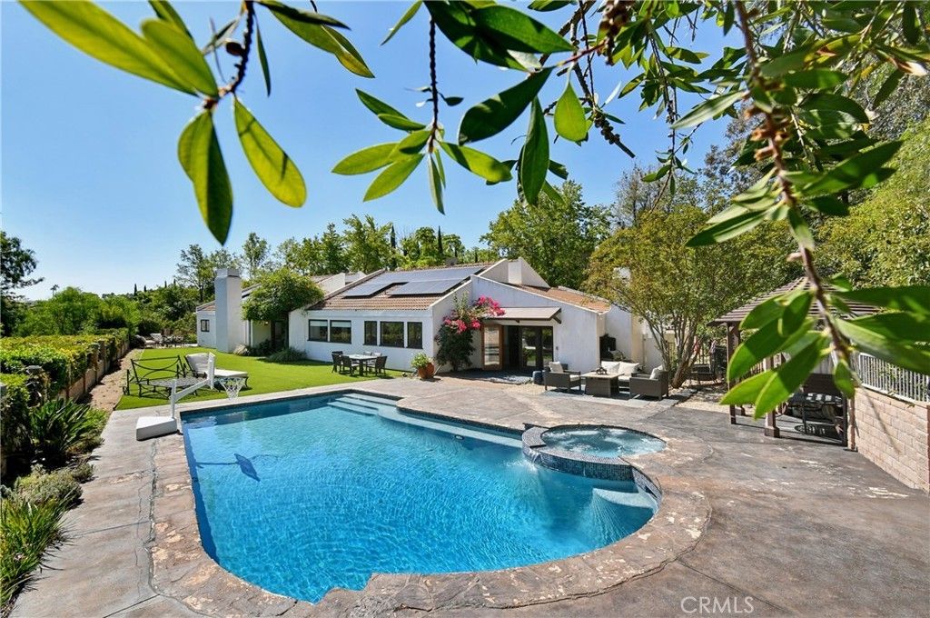191 Dapplegray, Bell Canyon