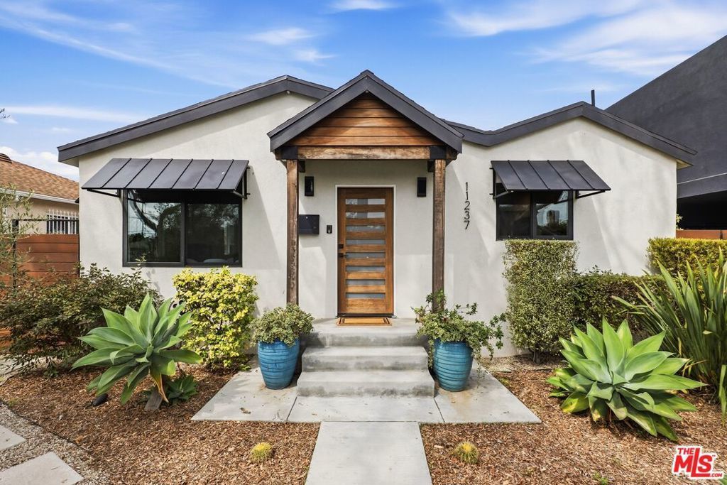 11237 Braddock Drive, Culver City