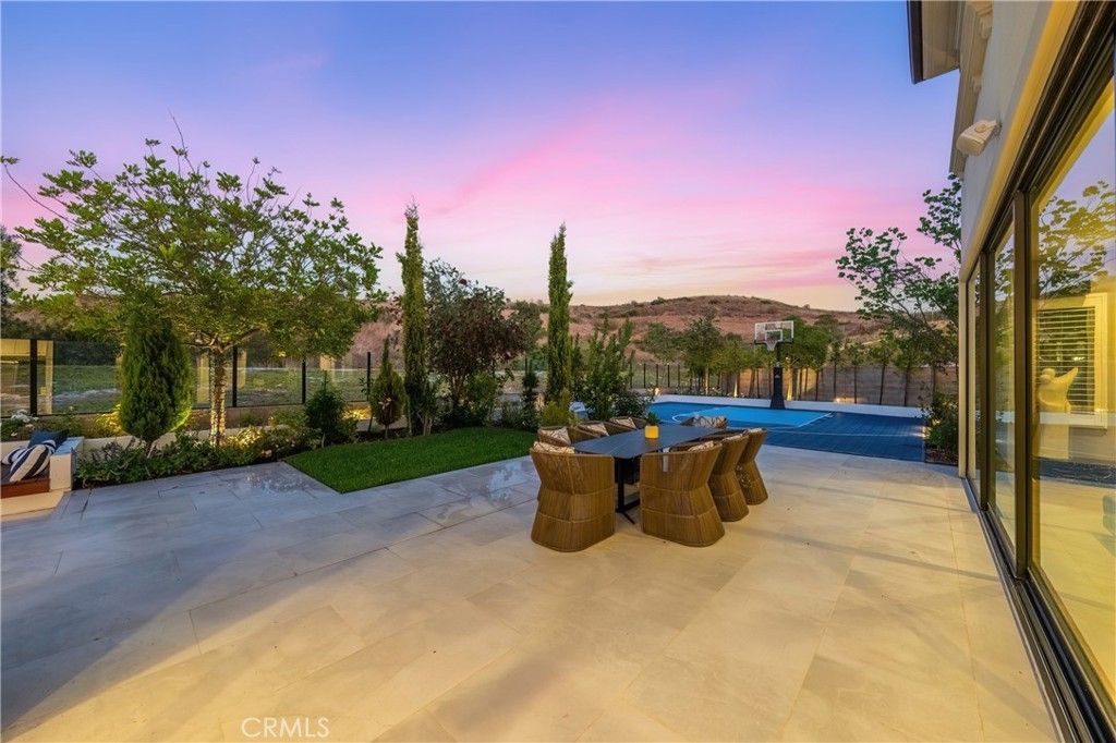 51 Thrush, Irvine