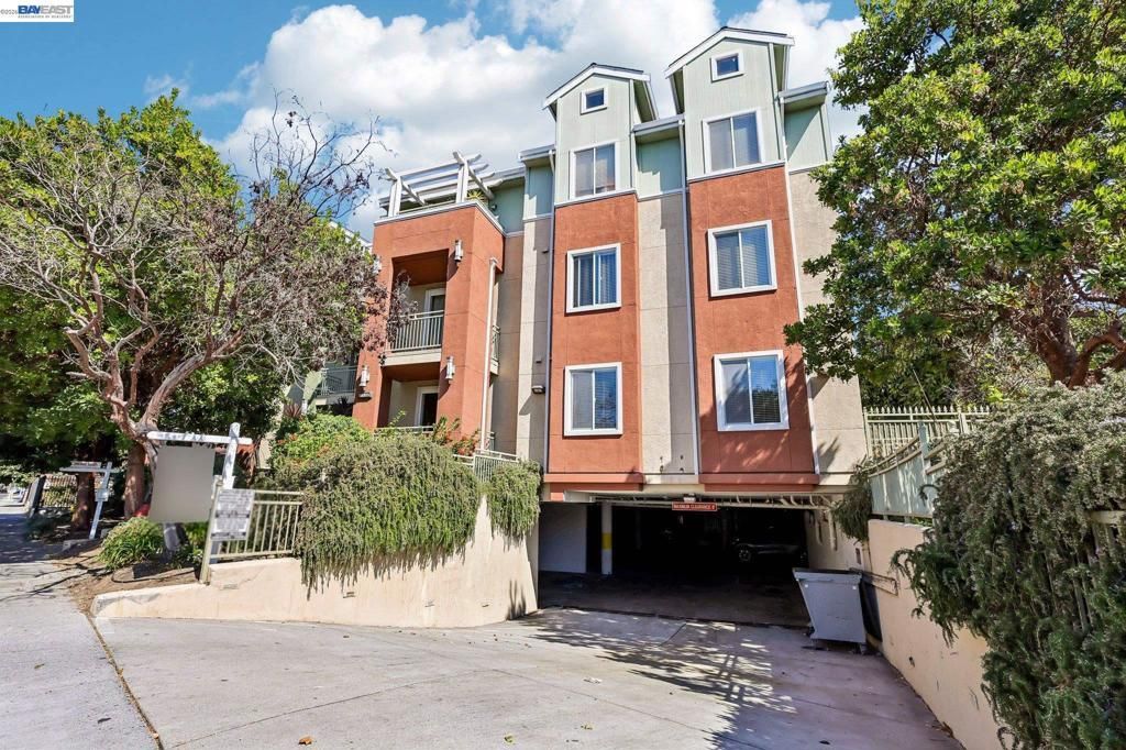 2330 University Ave # 120, East Palo Alto