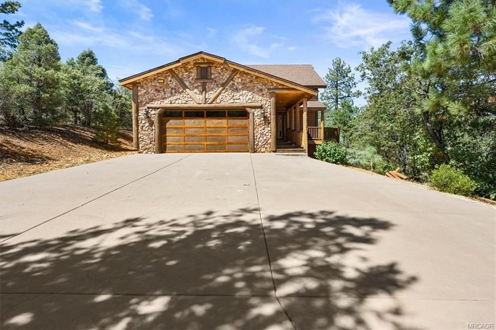 1147 Alameda Road, Big Bear