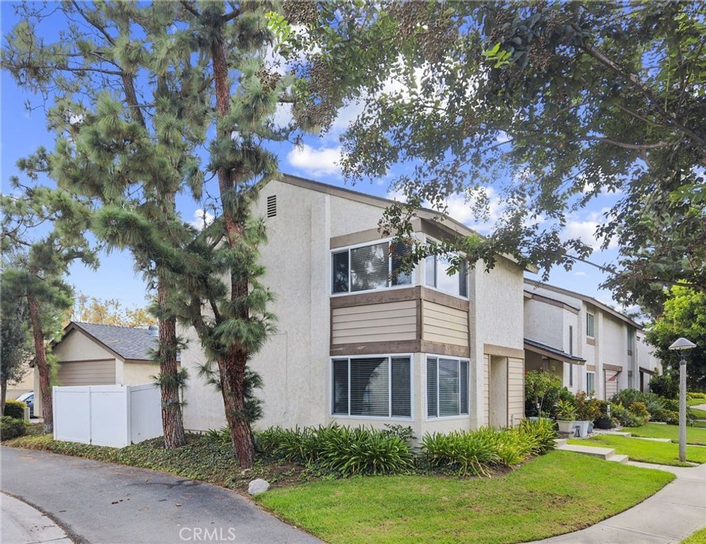 1401 Cheltenham Lane, La Habra