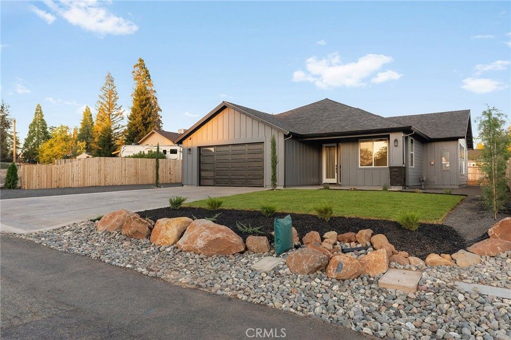 6178 Opal, Paradise