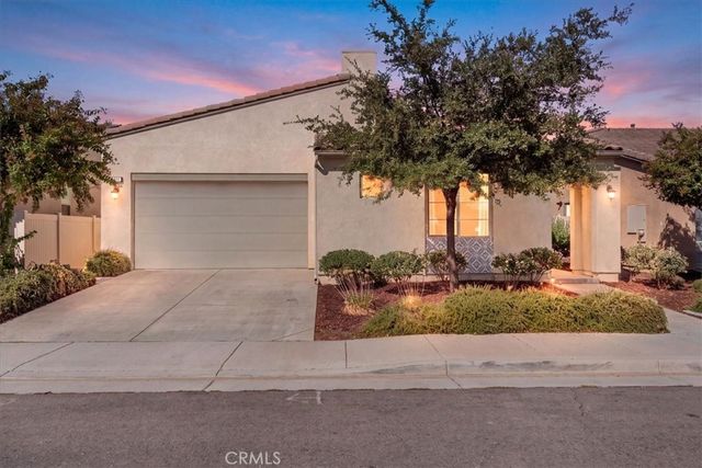 1556 Village Green, Beaumont