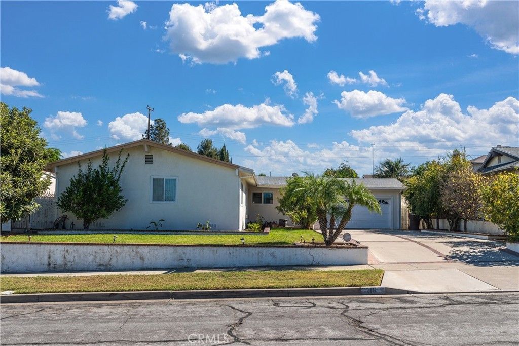 216 N Kennebec Drive, Anaheim