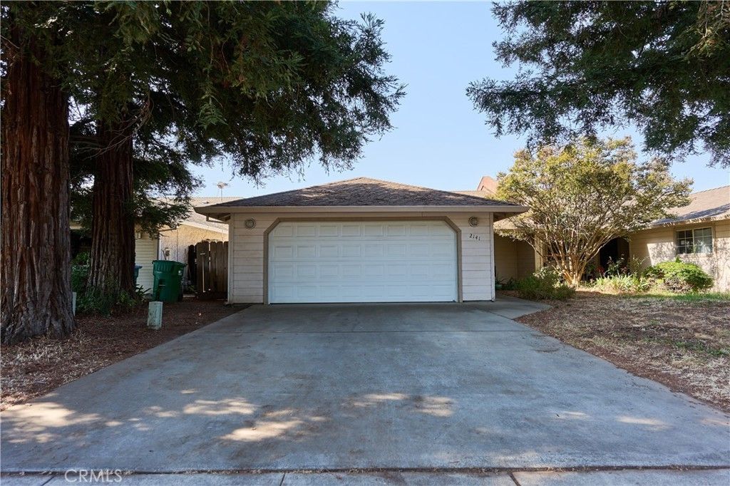 2141 Moyer, Chico