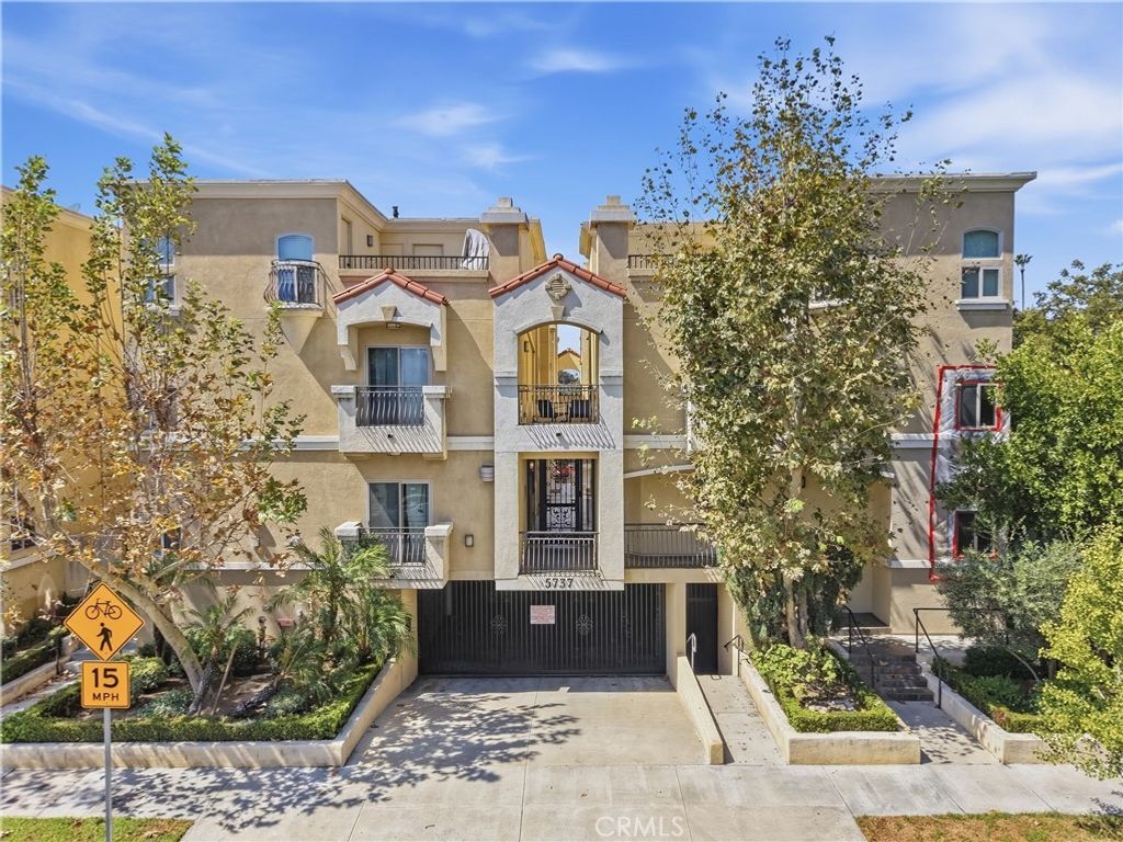 5737 Camellia, North Hollywood