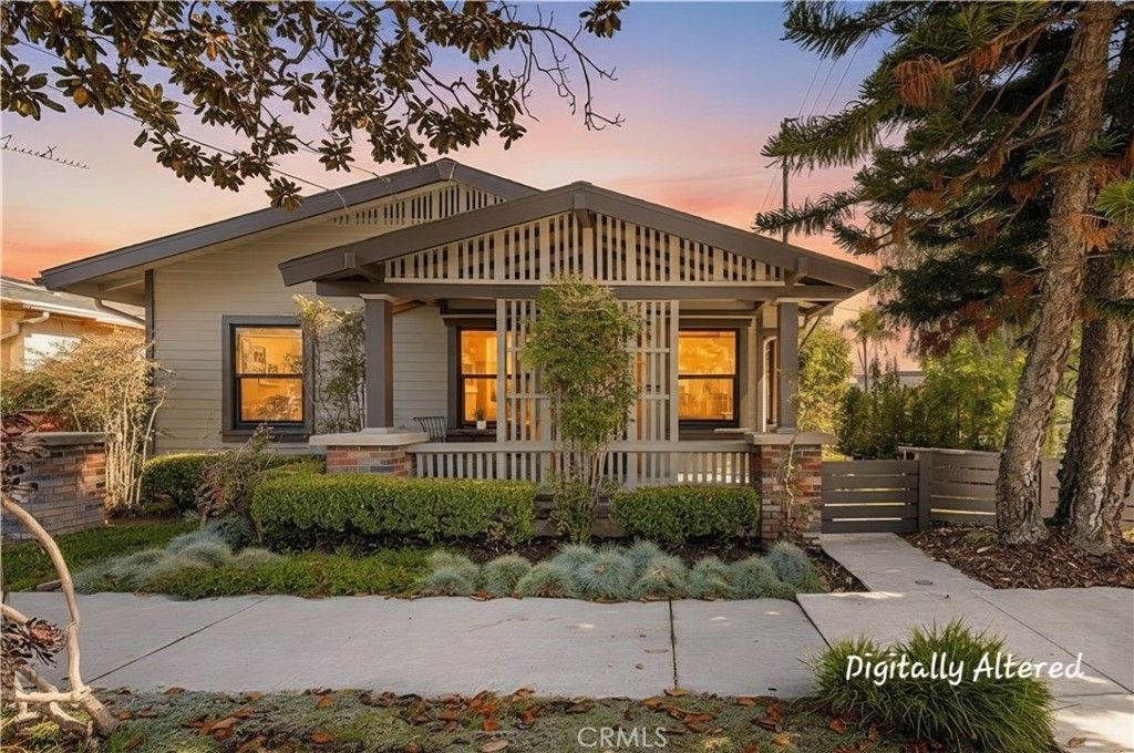 377 Ximeno Avenue, Long Beach
