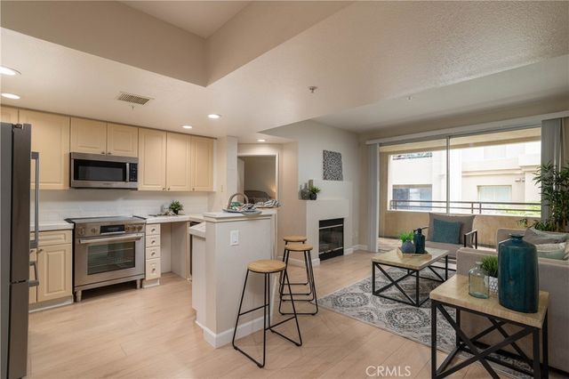 1301 Cabrillo # 207, Torrance