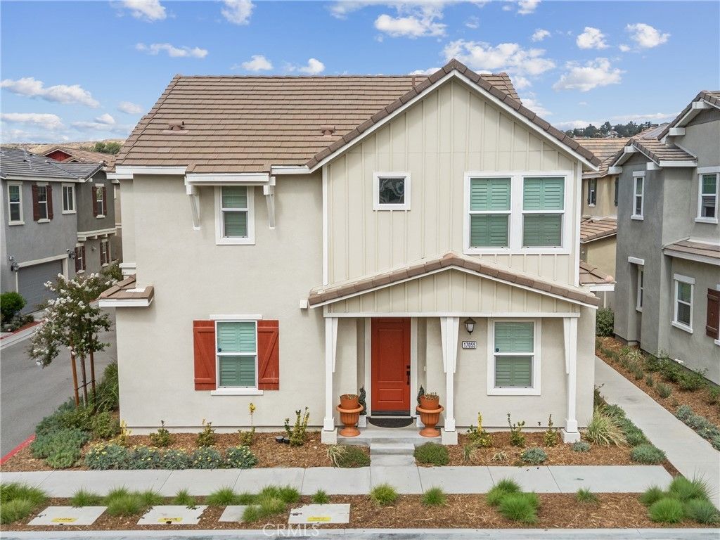 17055 Zion Drive, Canyon Country
