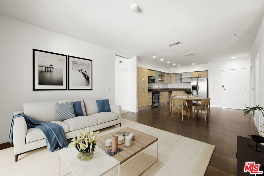1234 Wilshire Boulevard # 204, Los Angeles