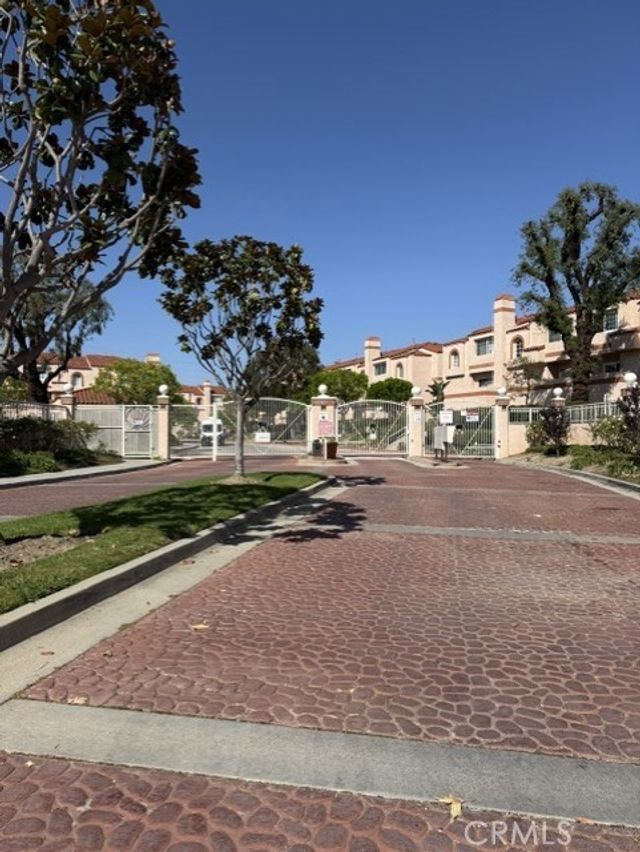 3101 Plaza Del Amo # 37, Torrance