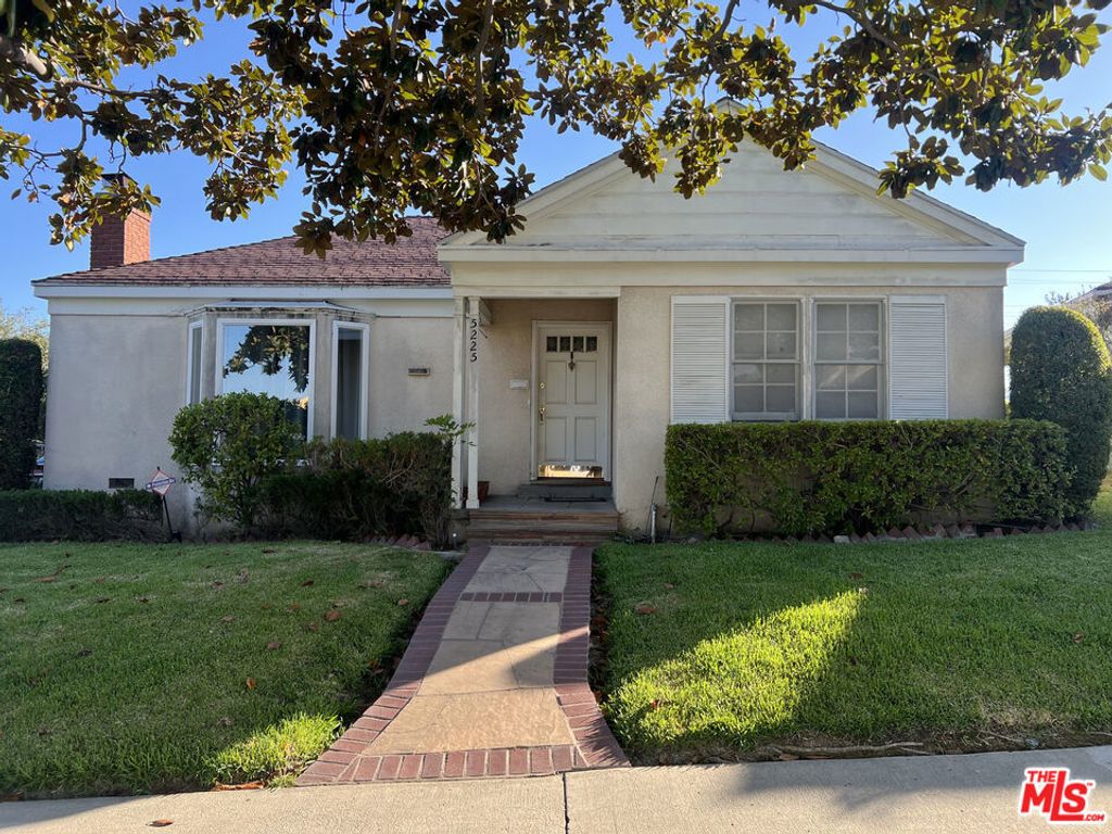 5225 Onaknoll Avenue, Los Angeles