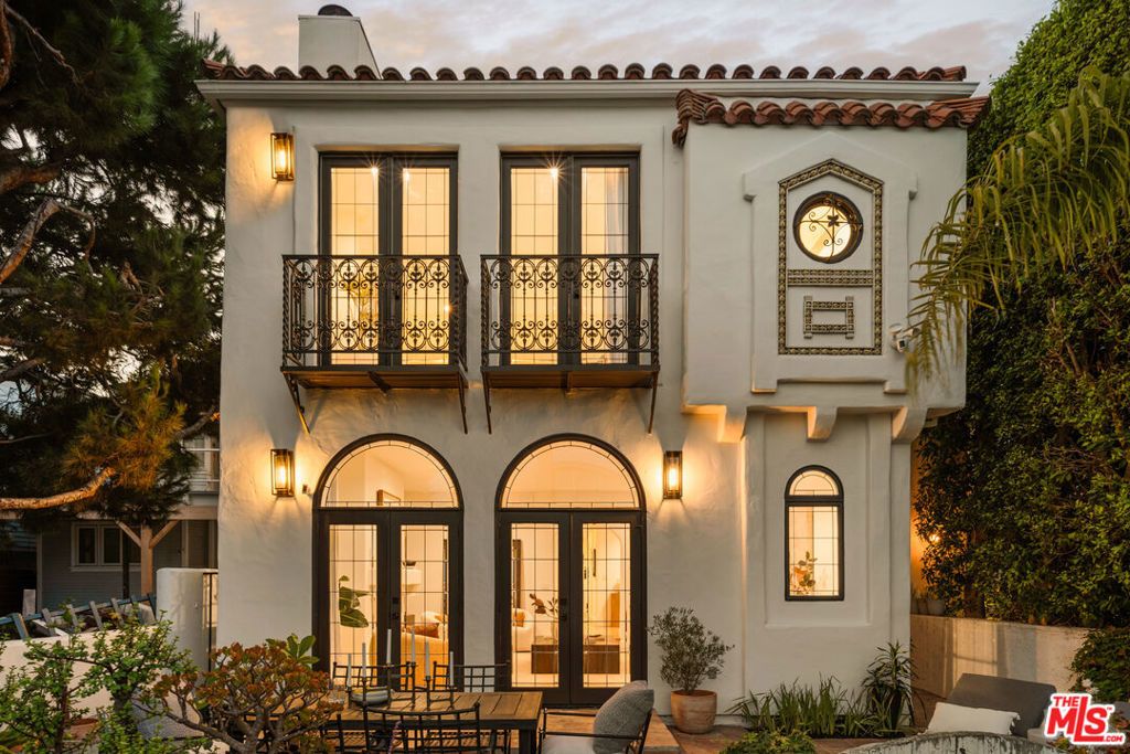 409 Howland Canal, Los Angeles