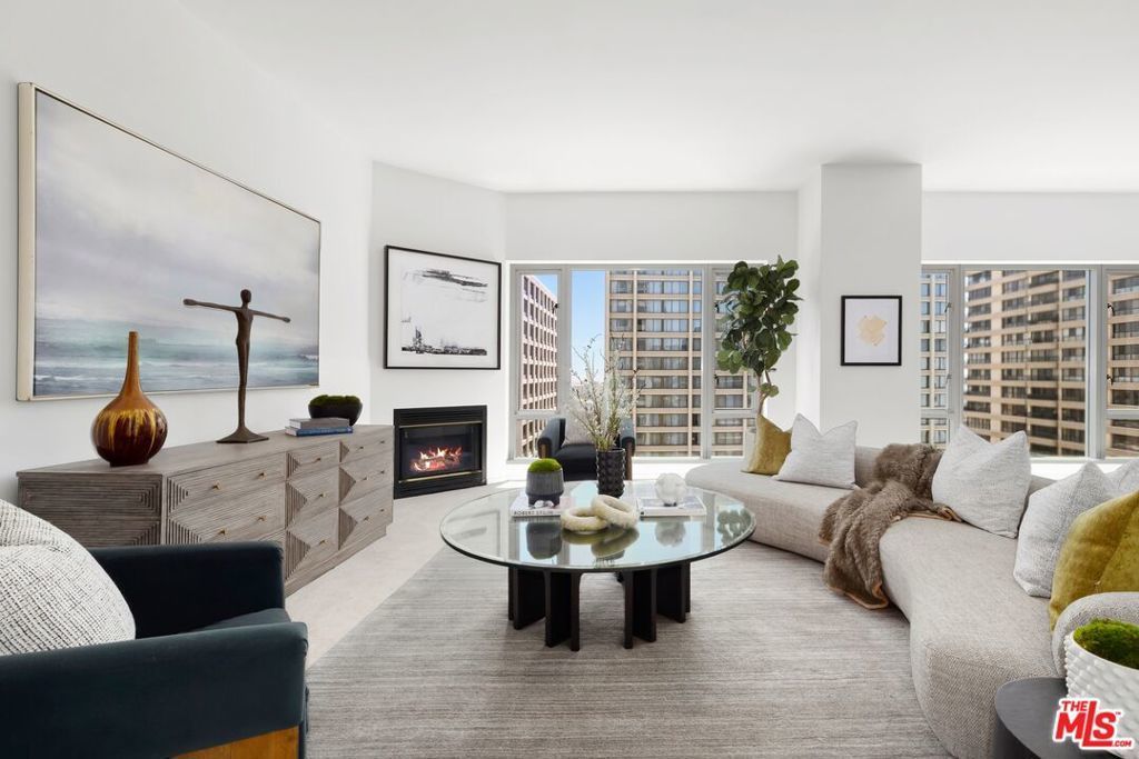 10727 Wilshire Boulevard # 1001, Los Angeles