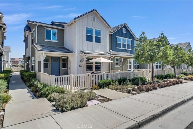 3948 Lavine Way # 101, Corona