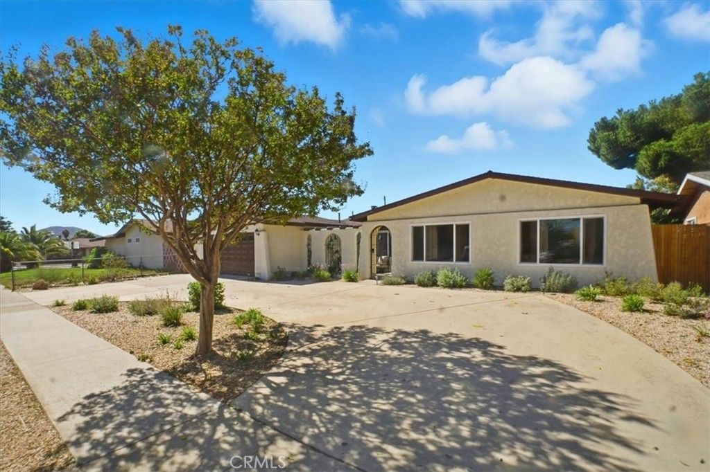 9416 Emerald, Fontana