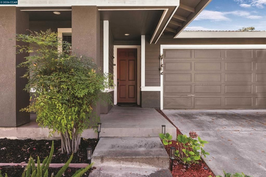 2046 Northfield Dr, Santa Rosa