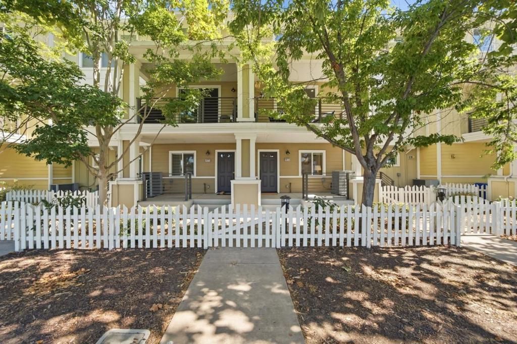 40733 Greystone Terrace, Fremont
