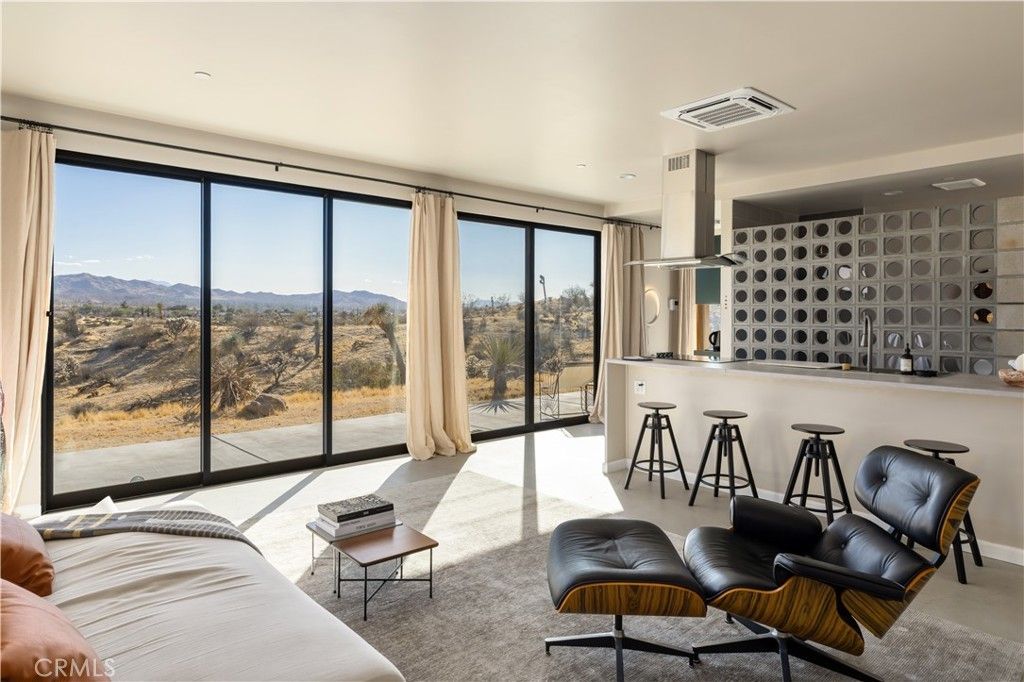 6250 Avalon, Yucca Valley