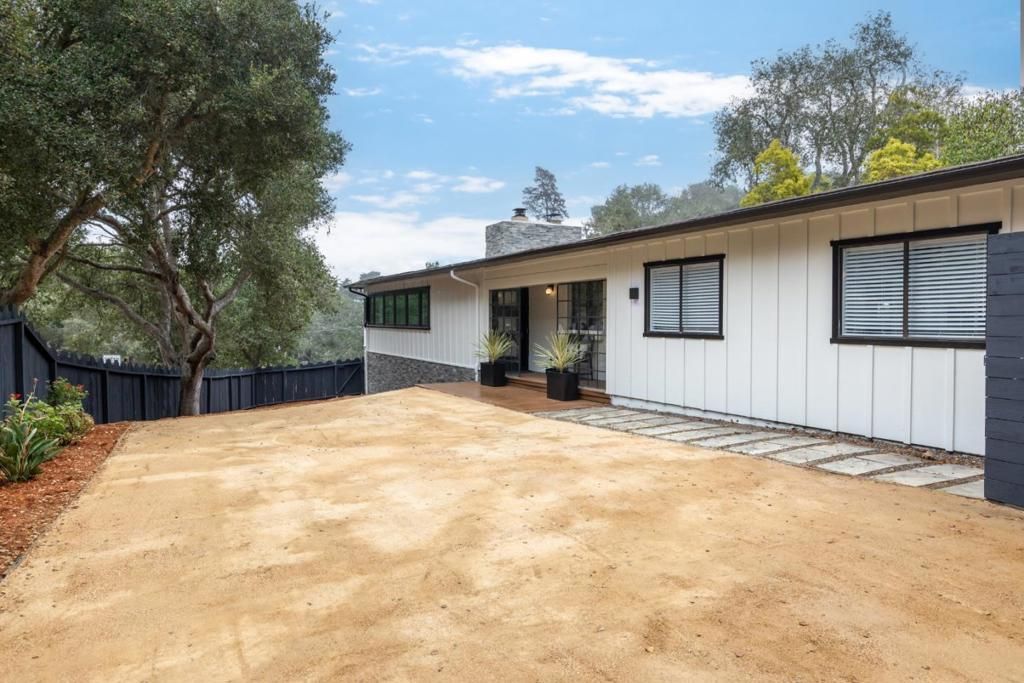 25165 Stewart Place, Carmel