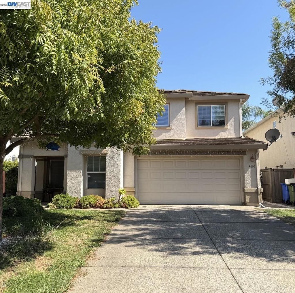 9609 Flame Tokay Way, Elk Grove