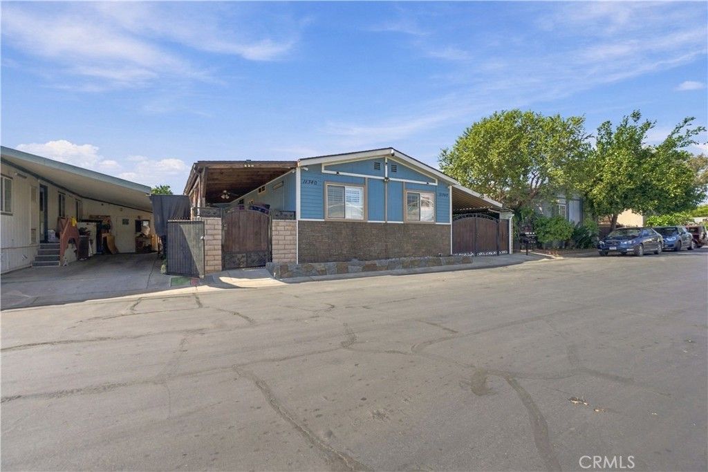 11340 Marquette, Pomona