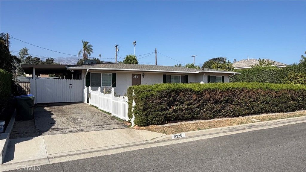 8225 Garibaldi, San Gabriel