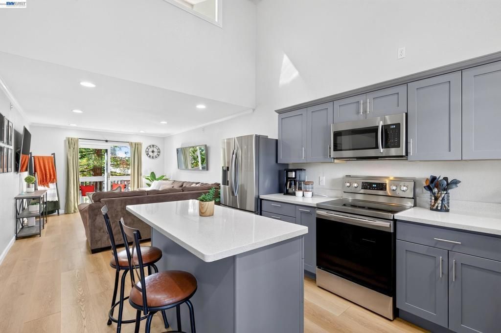 3839 Vineyard Ave # E, Pleasanton